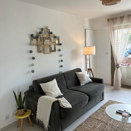 Spacieux Studio A Golfe Juan 2 Minutes Des Plages Vallauris Eksteriør billede